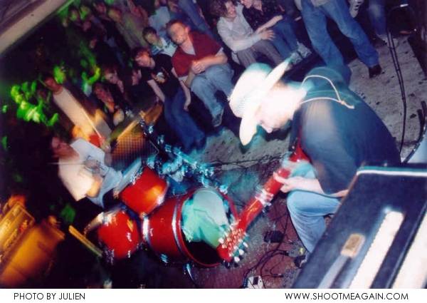 Chevreuil à Liège (La Zone), le 25-04-2003, par Julien — 2 sur 5